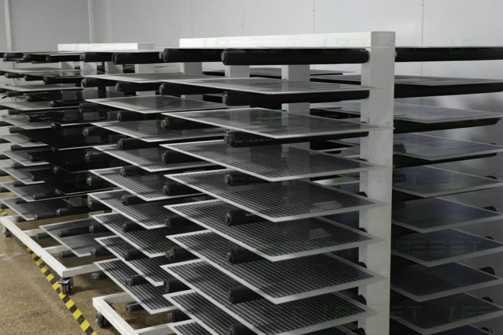 Upbest conclui produção e se prepara para enviar produtos BIPV para canteiros de obras