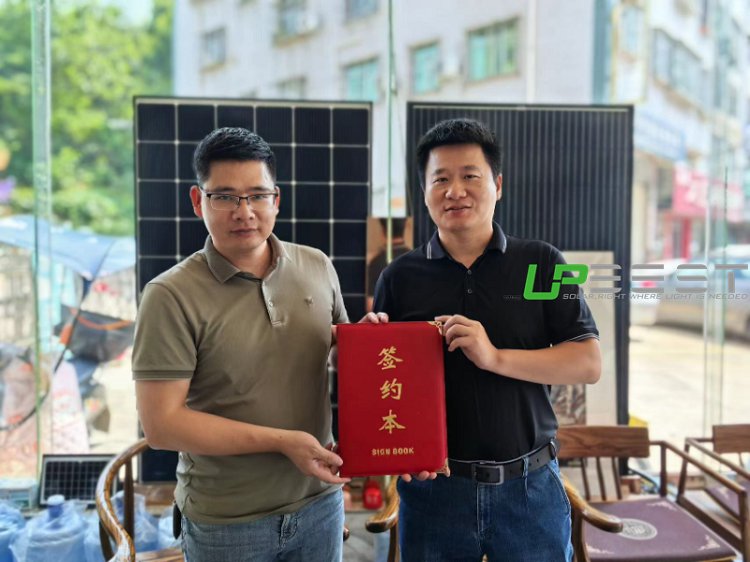 Jinghe New Energy torna-se agente da UPBEST para promover conjuntamente projetos de telhas solares